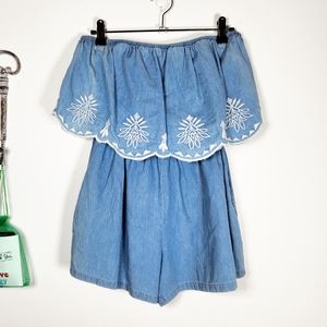 NWOT Embroidered blue chambray ruffled Romper SMALL